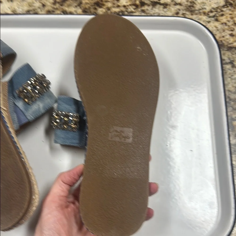 Crown Vintage Denim Blue and Tan Sandals with Studded Jeweled Straps Sz 9